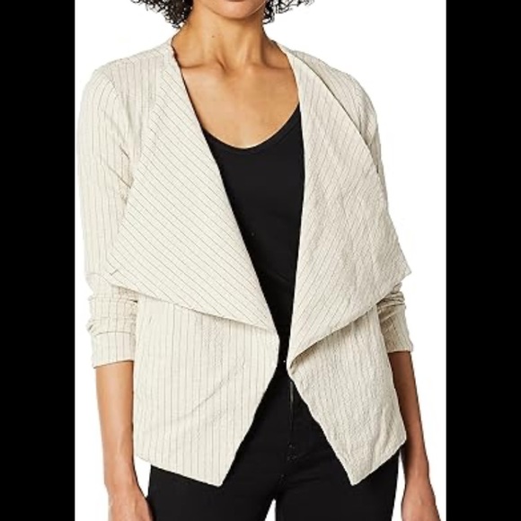 Blank NYC Jackets & Blazers - Blank‎ NYC linen blend drape front jacket